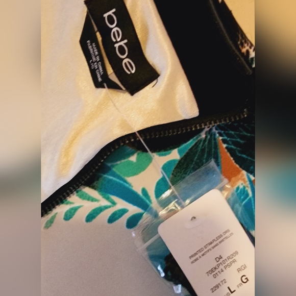 Strapless flower dress - Picture 3 of 3